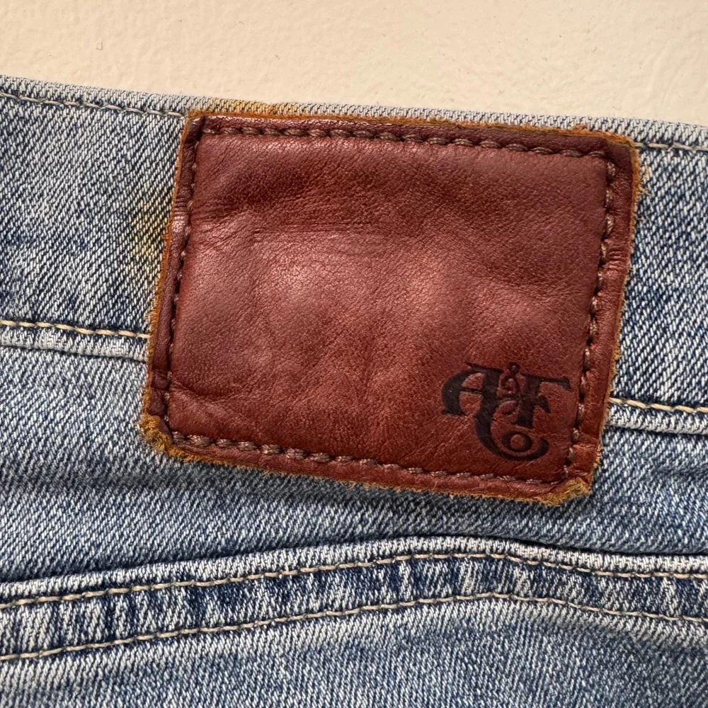 Abercrombie Fitch‎ Mens Jeans Button Fly Medium Wash Slim Fit Size 33x32